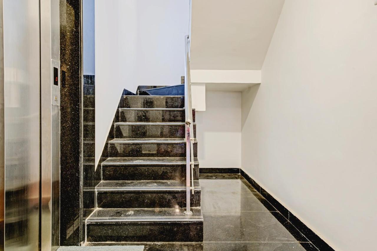 Oyo Townhouse 74871 Thoraipakkam Hotel Chennai Luaran gambar